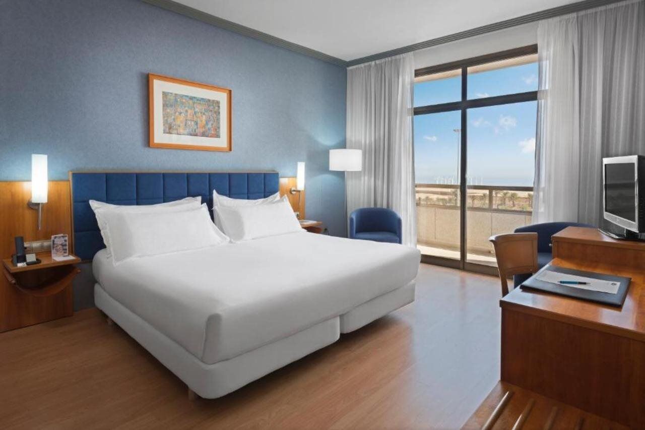 Hotel Elba Vecindario Aeropuerto Business & Convention 4*